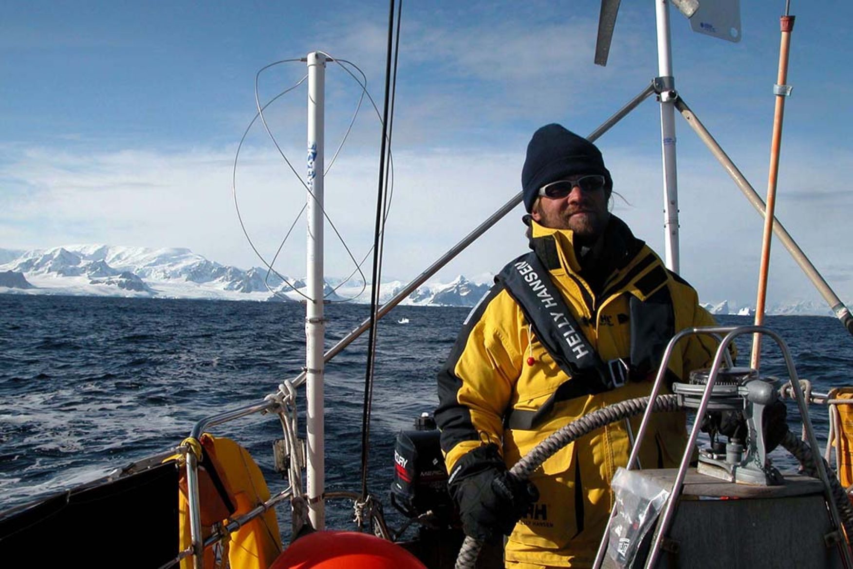 boats-early-days-09-15-antarctica