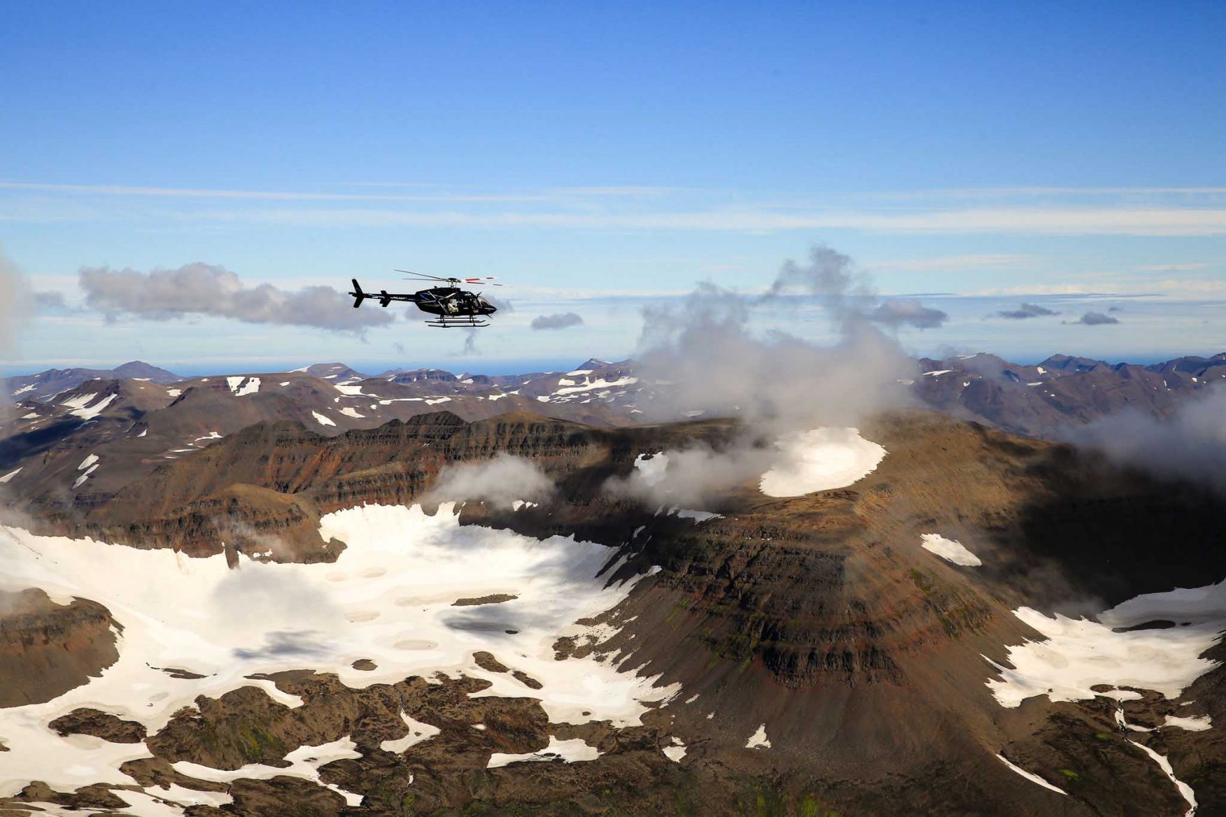 iceland-helicopter-volcano-snow